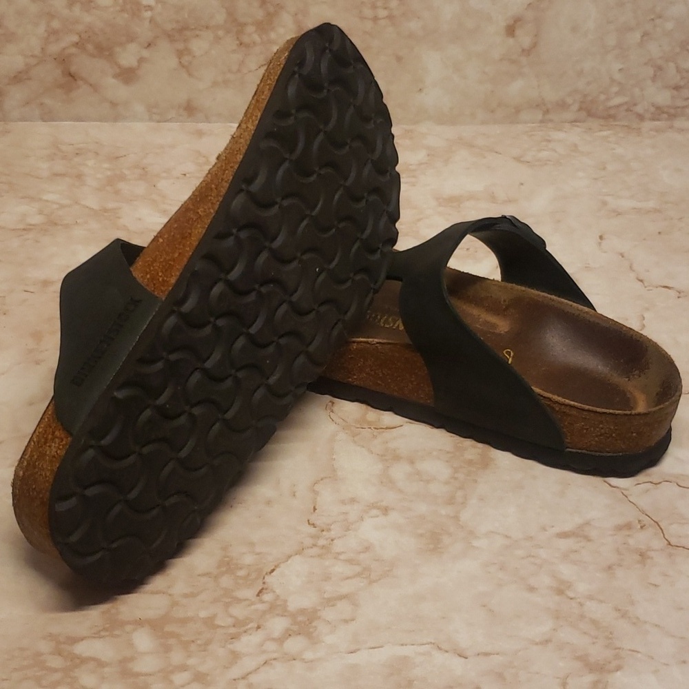 Birkenstock black Giseh toe hook woman sandals size 36(5) - Picture 7 of 8